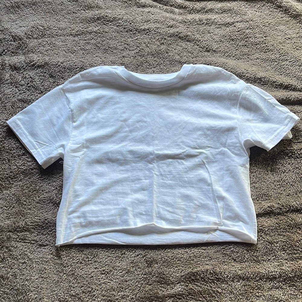 Cropped white tee